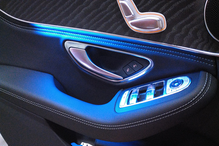 奔馳氛圍燈改裝升級(jí)