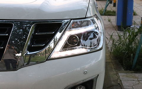 成都日產(chǎn)途樂(lè)車燈改裝led透鏡效果