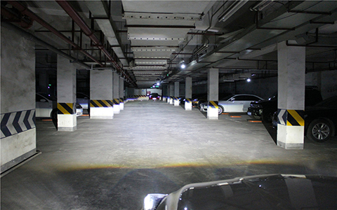 成都天一車燈LED雙光透鏡近光實拍