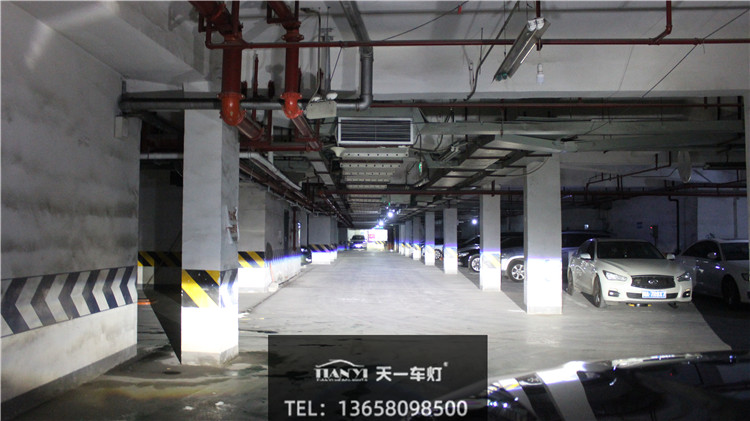 成都天一車燈保力獅Laser激光大燈近光實拍