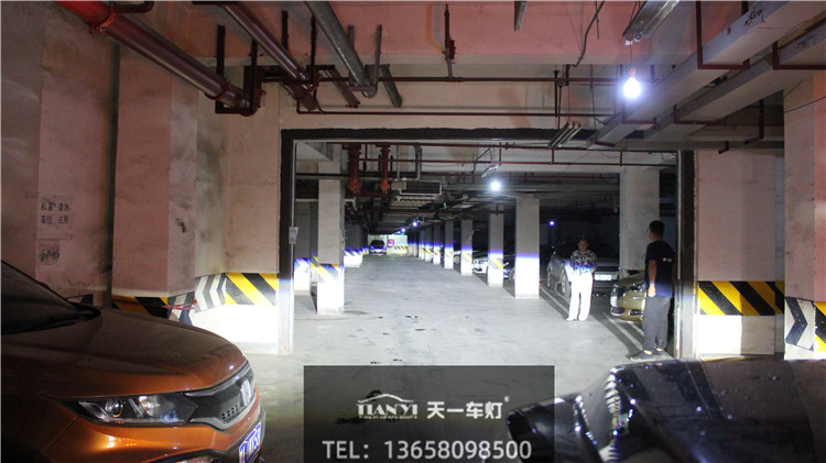成都天一車燈LED雙光透鏡近光實拍