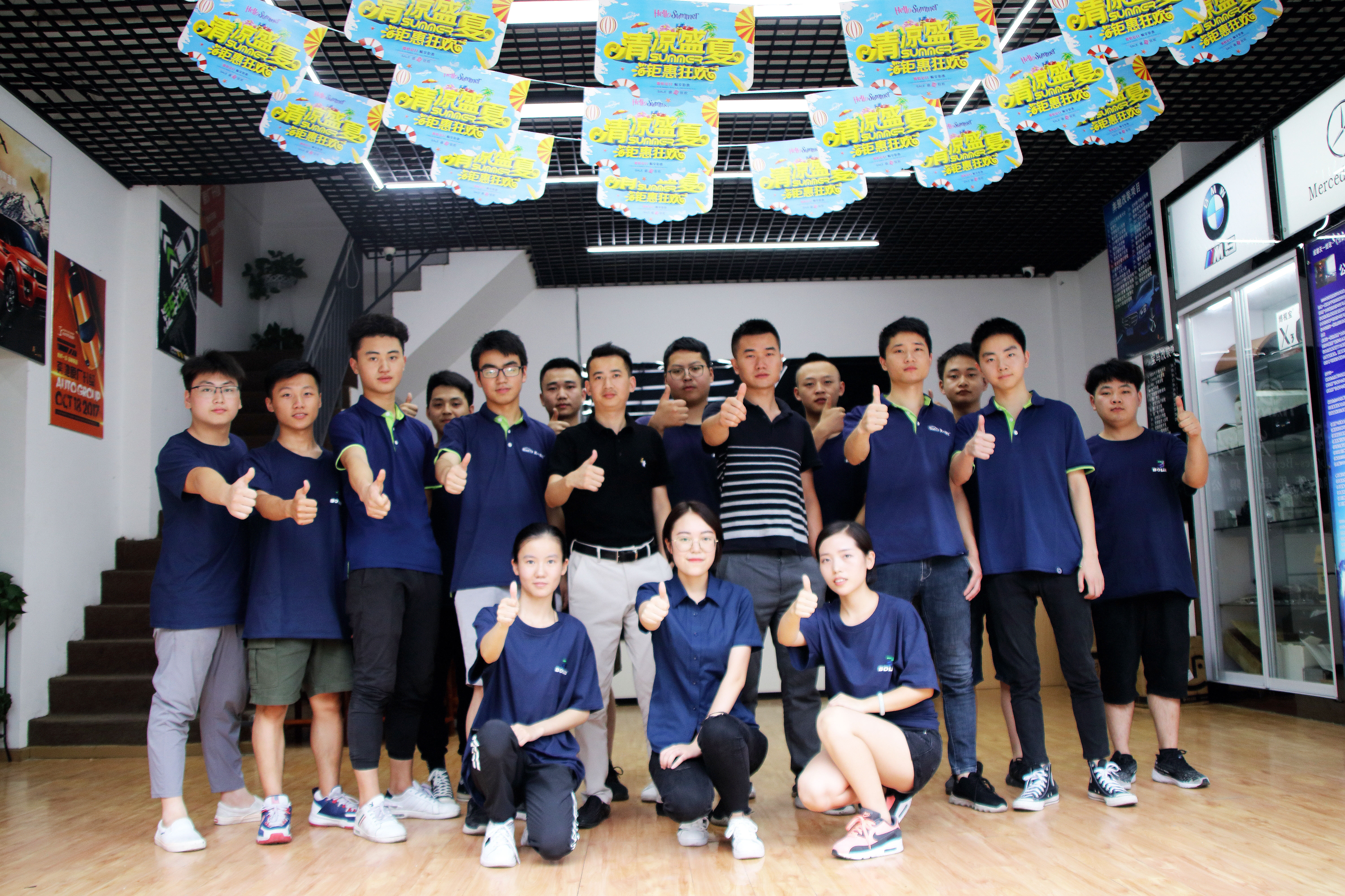 成都天一車燈專業(yè)車燈改裝團隊