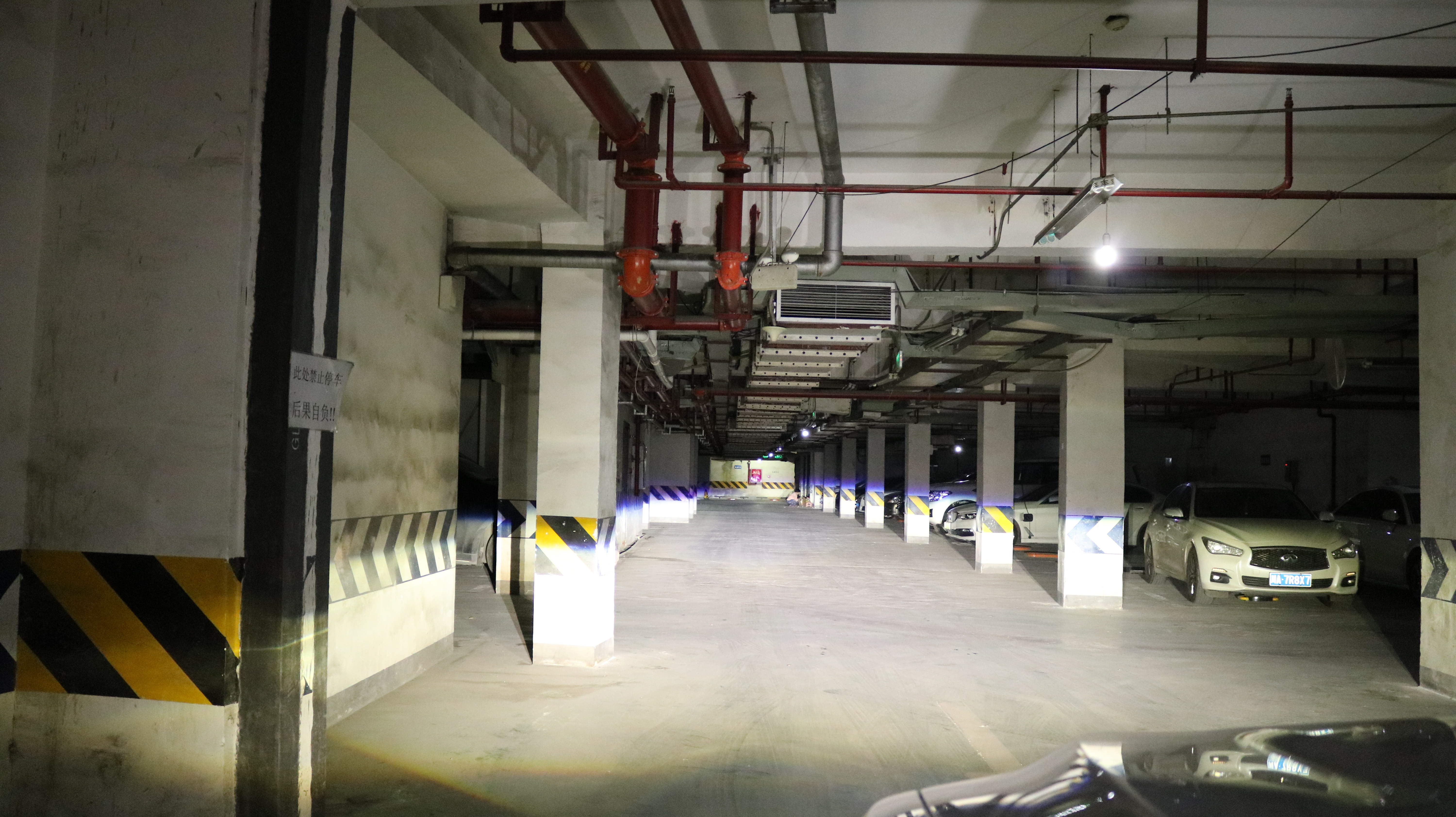 VV5車燈改裝后遠(yuǎn)近光效果展示