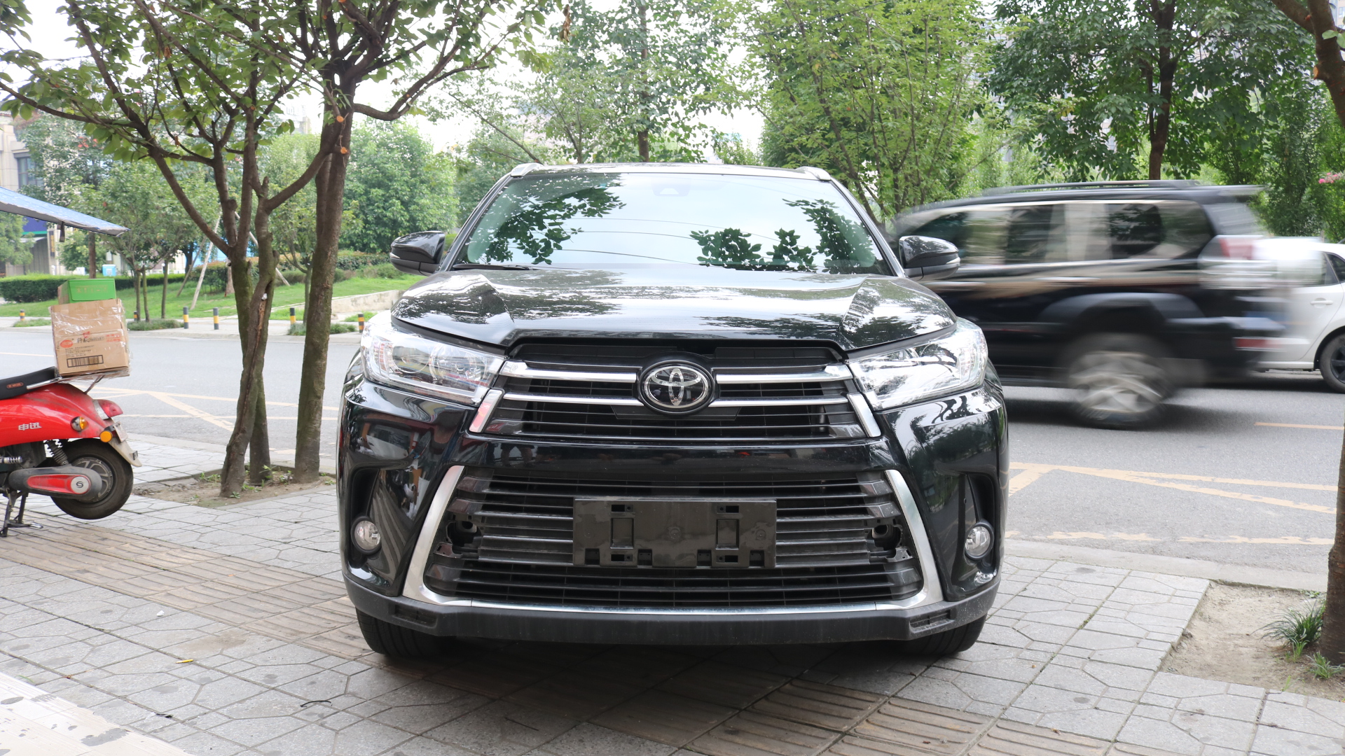 成都漢蘭達車燈改裝-天一車燈