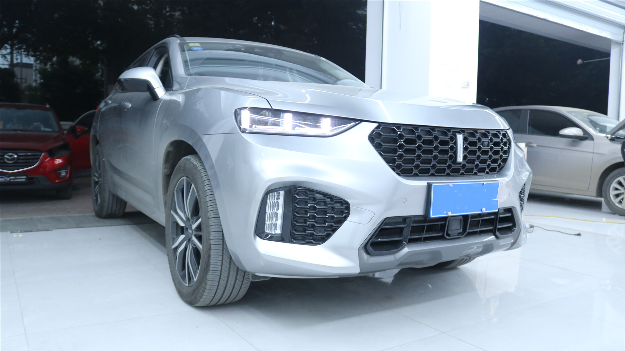 VV7車燈改裝完成后效果展示