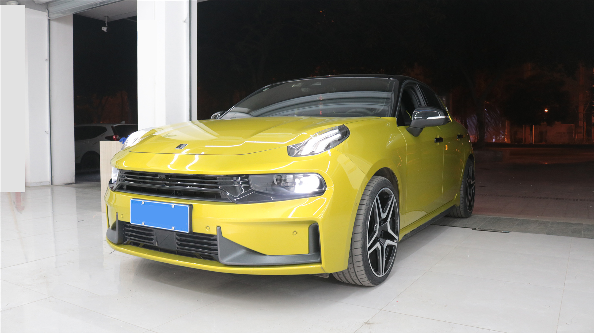 成都天一車燈改裝領(lǐng)克03+大燈